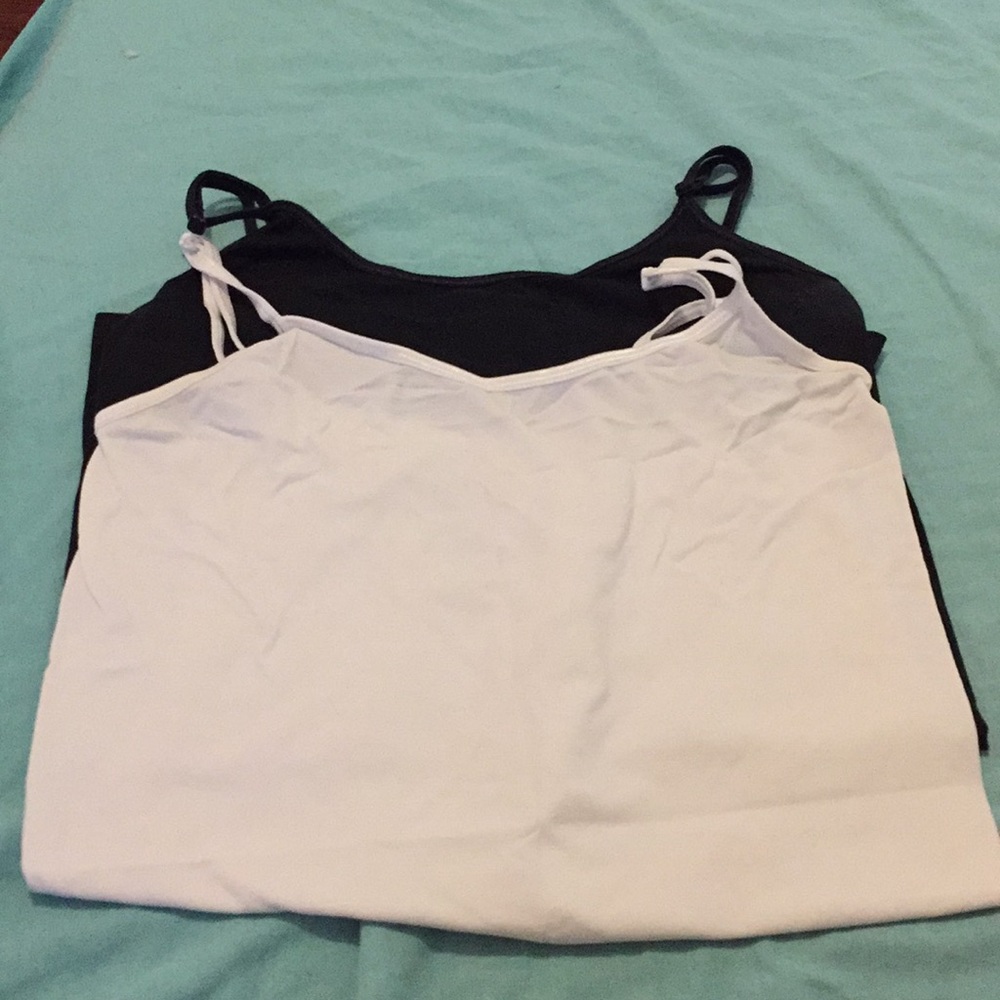 Women’s SO tank tops size Large